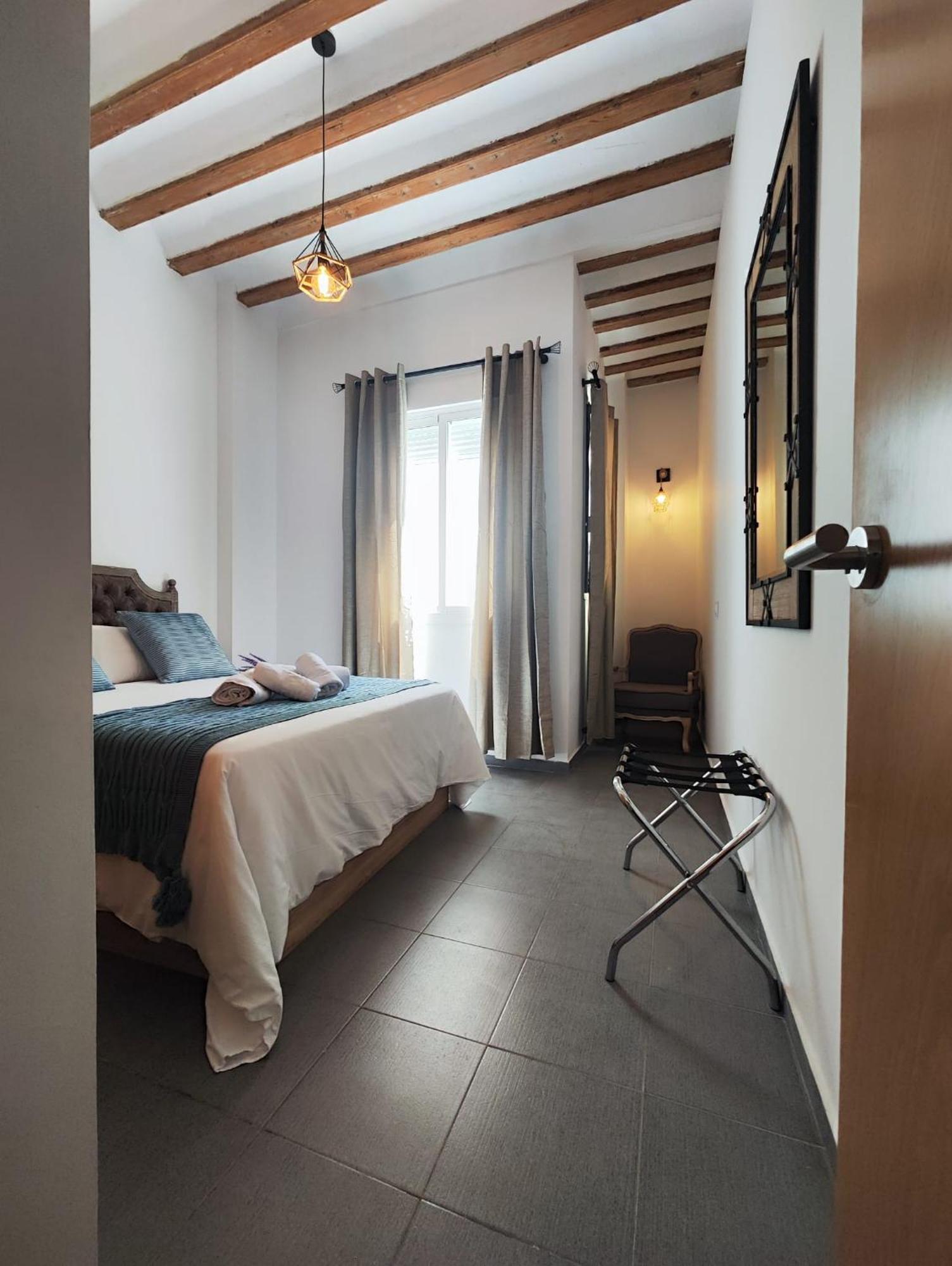 Suite Del Mercado Little Apartments Cadiz Exterior photo